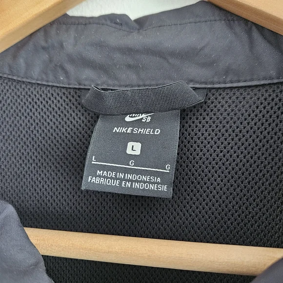 Vintage Nike SB Windbreaker Jacket Nike Shield Large - Picture 4 of 6